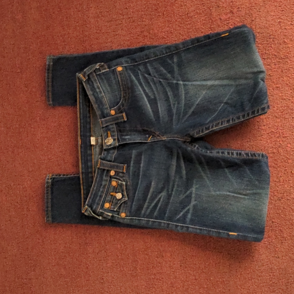 True Religion straight leg jeans. Size 28.
